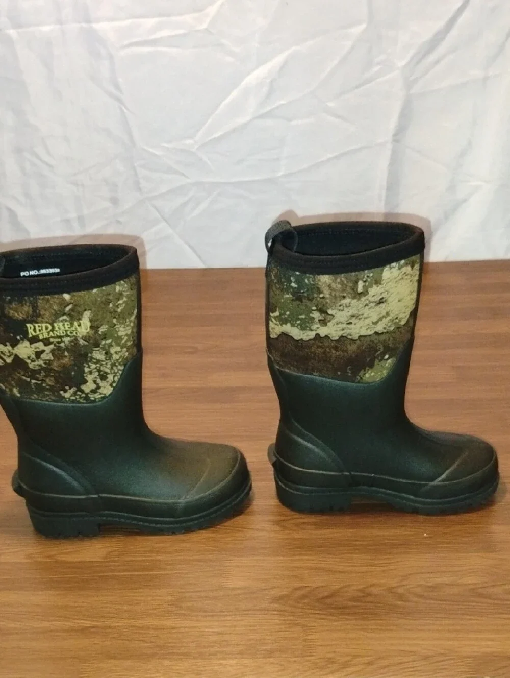 RedHead Youth Camo Utility Waterproof Rubber Boots Size 1 - MINT!